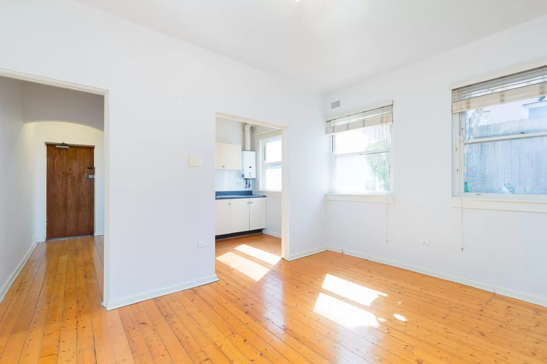 1/19-21 Duncan Street, Maroubra Leased by Ballard Property - image 1