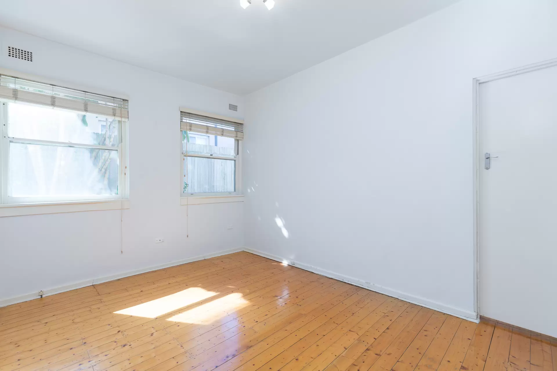 1/19-21 Duncan Street, Maroubra Leased by Ballard Property - image 2