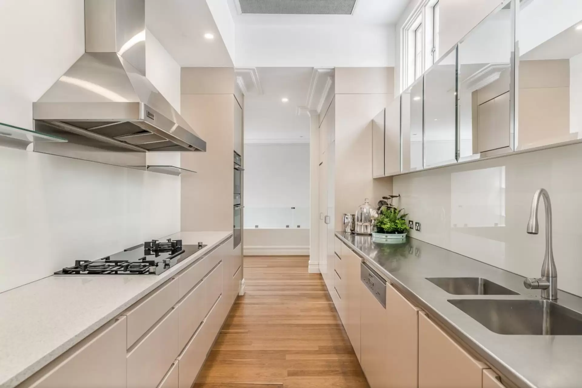 34 Roslyndale Avenue, Woollahra Leased by Ballard Property - image 4