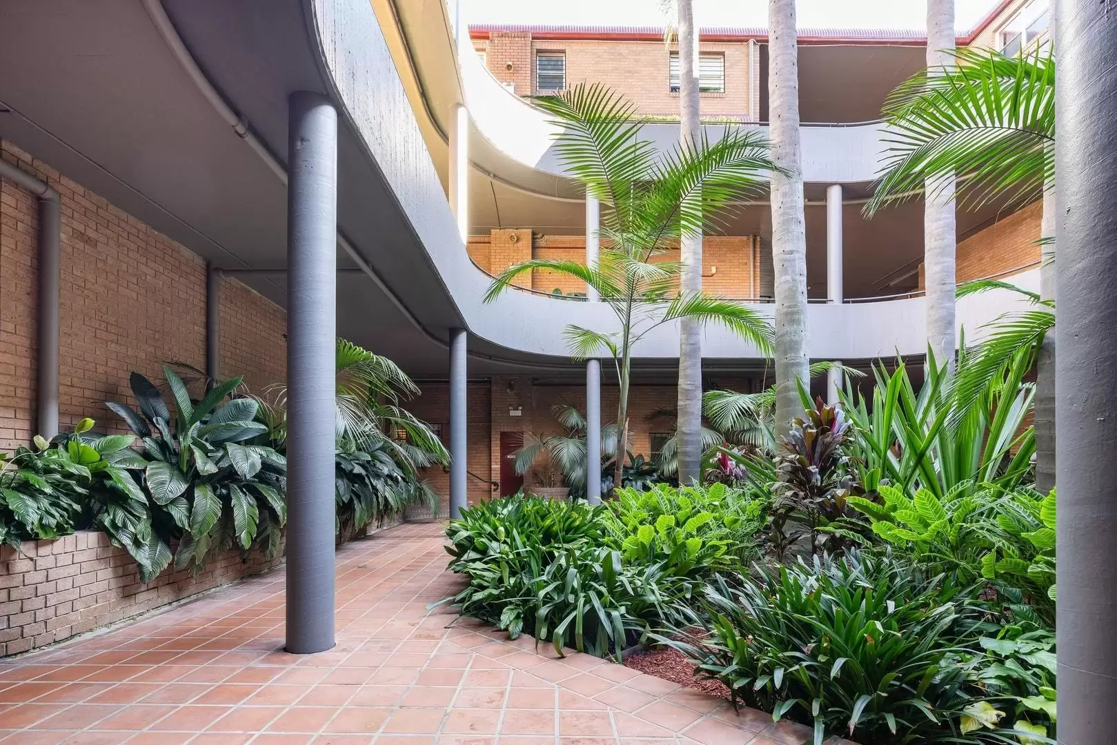 61/150 Forbes Street, Woolloomooloo Leased by Ballard Property - image 2