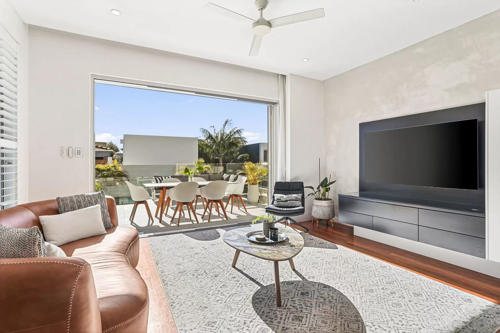 22 Moore Street, Coogee Leased by Ballard Property - image 1