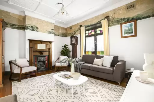 202 Doncaster Avenue, Kensington Leased by Ballard Property