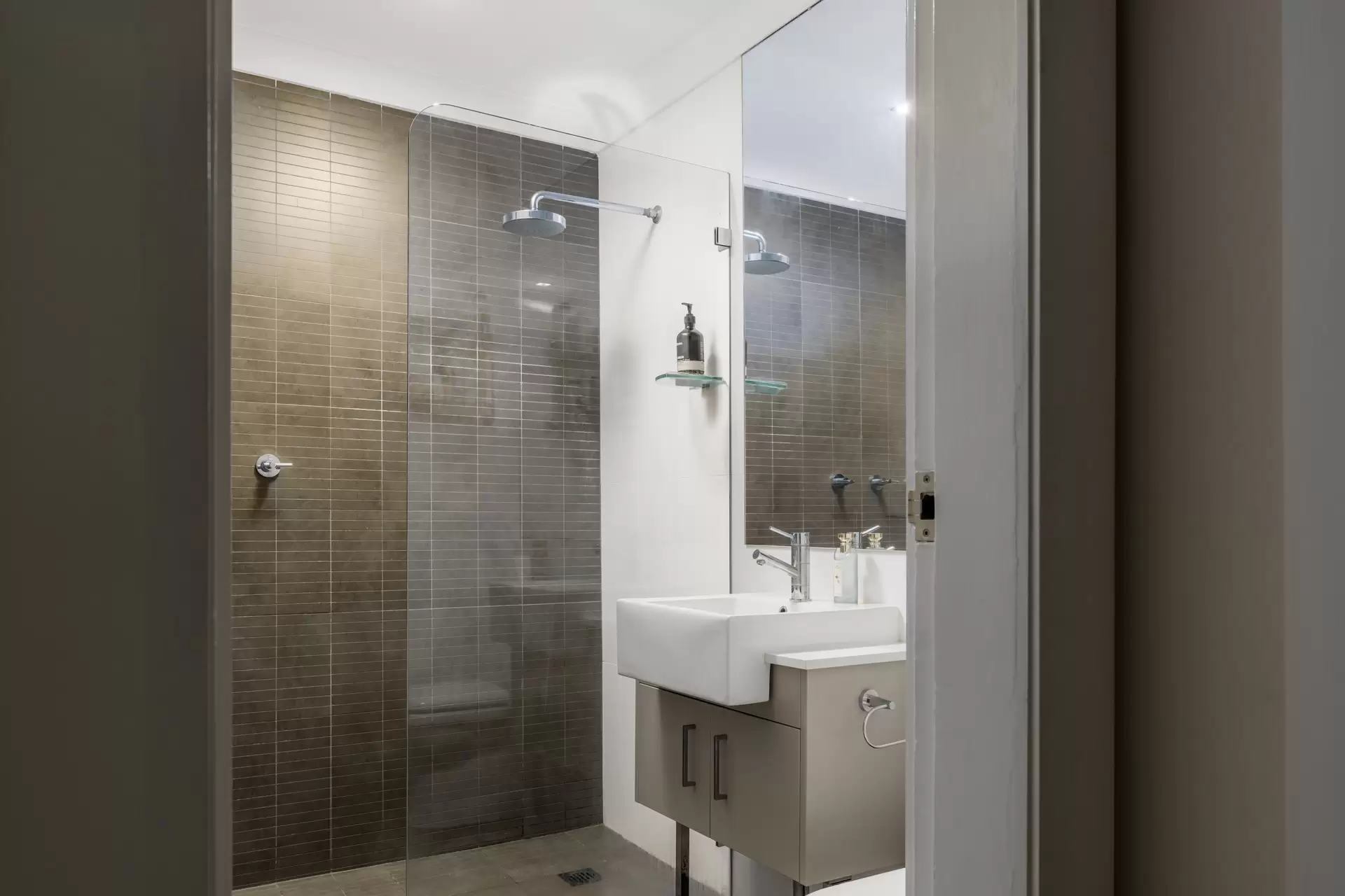 1/164 Queen Street, Woollahra Leased by Ballard Property - image 6