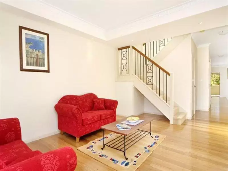 9 Mawson Parade, Chifley Sold by Ballard Property - image 3
