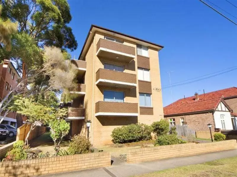 15/51 Meeks Street, Kingsford Sold by Ballard Property - image 1