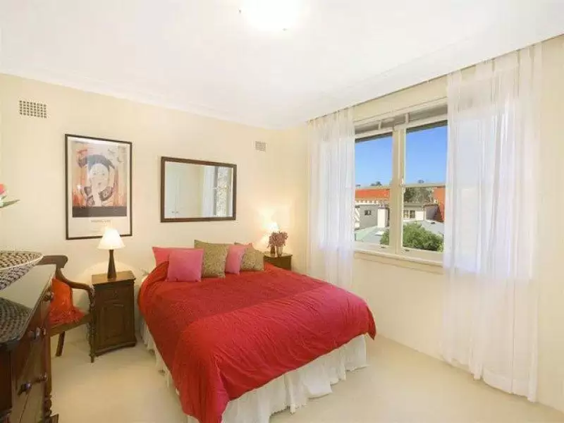 9/12 Frances Street, Randwick Sold by Ballard Property - image 2
