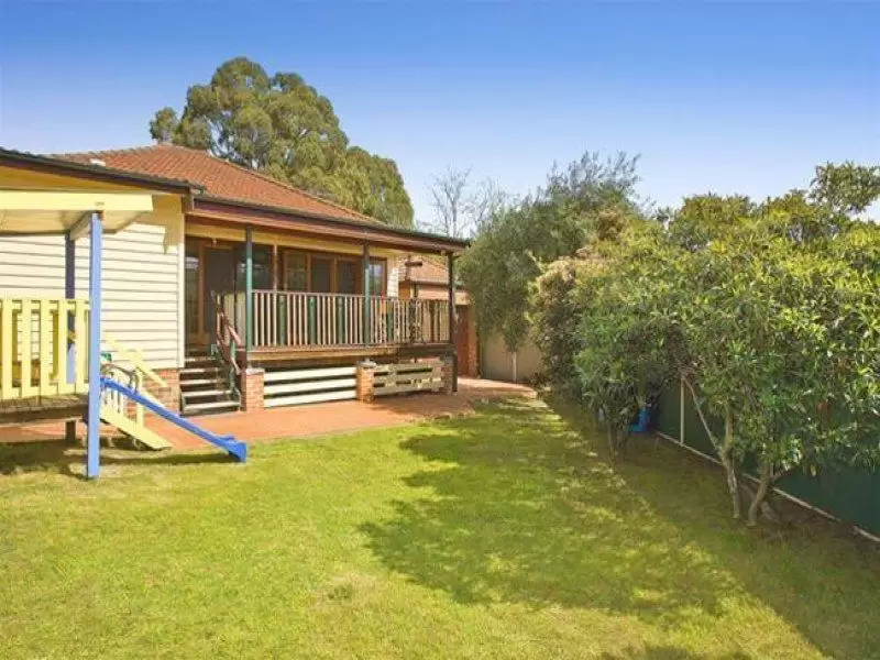 122 Bay Street, Pagewood Sold by Ballard Property - image 2