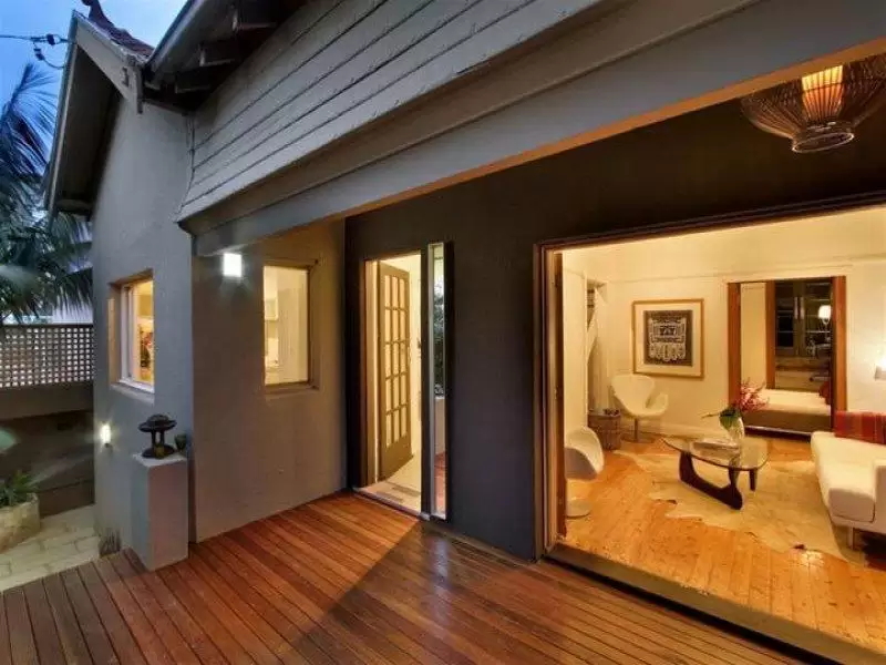 12 Wolseley Road, Coogee Sold by Ballard Property - image 1