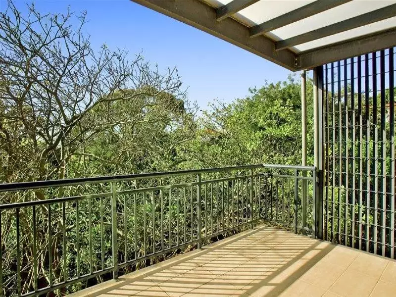 8/86 Drumalbyn Road, Bellevue Hill Sold by Ballard Property - image 2