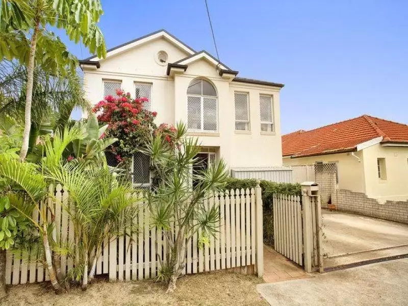 11A Clyde Street, North Bondi Sold by Ballard Property - image 1