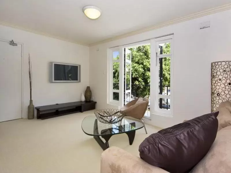 3/516 Willoughby Road (crn of Armstrong & Willoughby Rd) , Willoughby Sold by Ballard Property - image 1