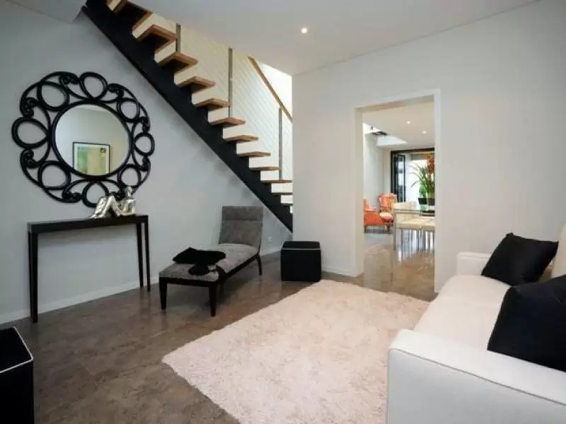 46 Womerah Avenue, Darlinghurst Sold by Ballard Property - image 3