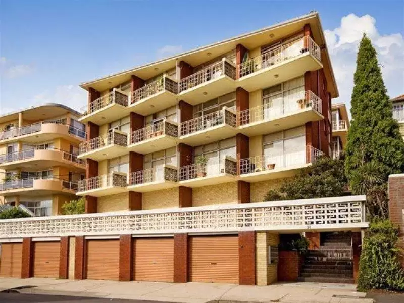8/91 Coogee Bay Road, Coogee Sold by Ballard Property - image 1