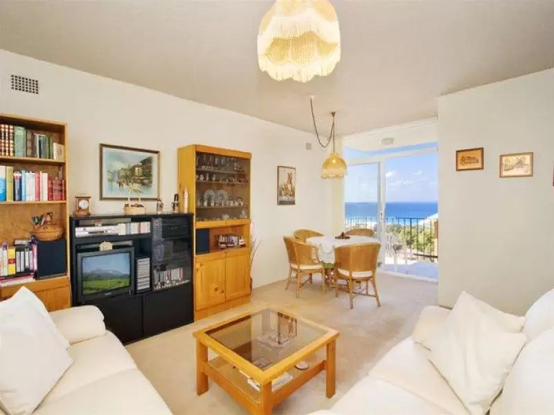 11/1 Brown Road, Maroubra Sold by Ballard Property - image 1