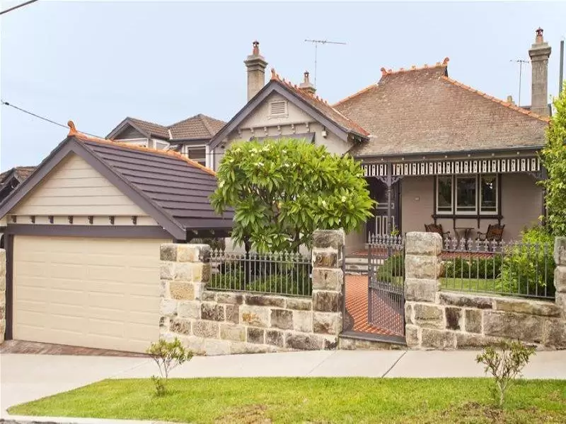 20 Byron Street, Coogee Sold by Ballard Property - image 1