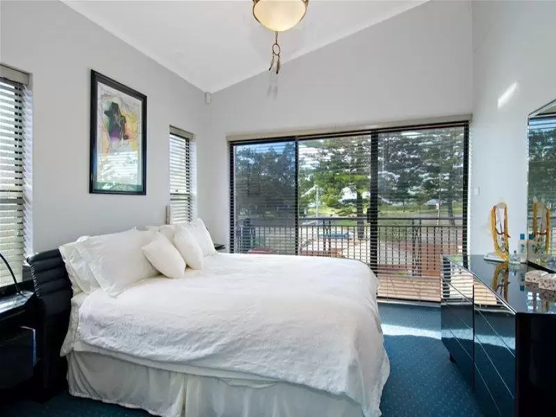 169 The Grand Parade, Monterey Sold by Ballard Property - image 4