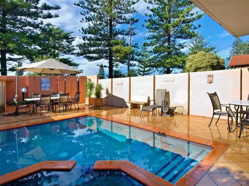 169 The Grand Parade, Monterey Sold by Ballard Property - image 7