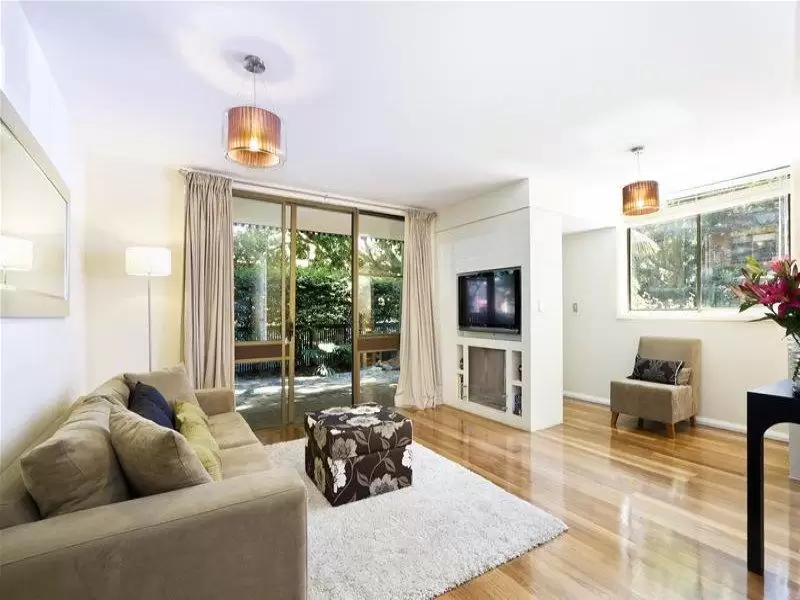 6/17 - 23 Cecil Street, Paddington Sold by Ballard Property - image 1