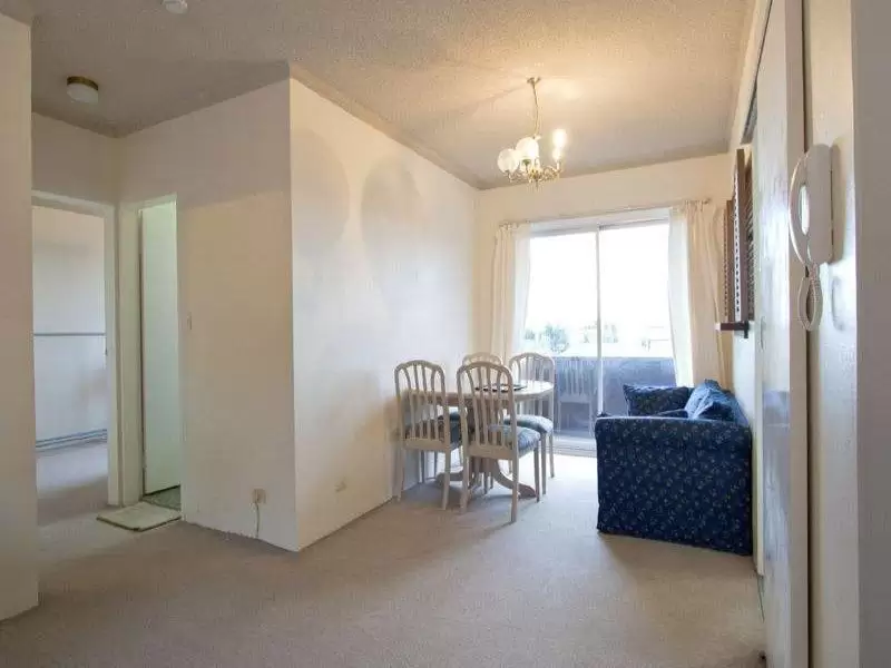 8/51 Meeks Street, Kingsford Sold by Ballard Property - image 2