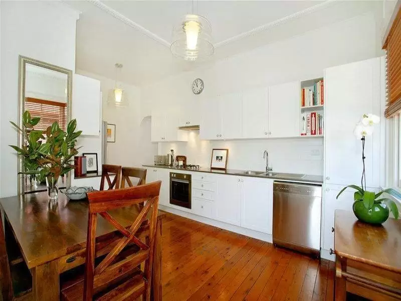 2/172 Botany Street, Kingsford Sold by Ballard Property - image 2