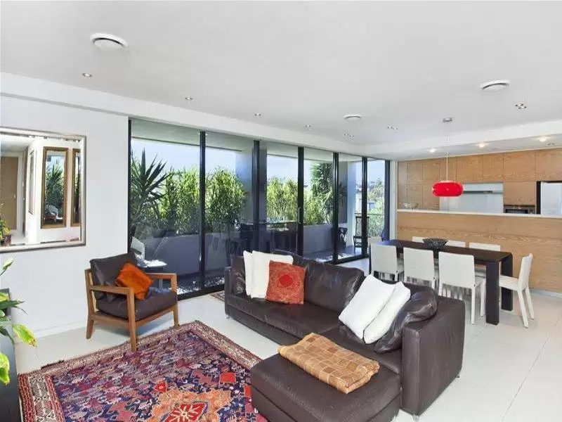 7/232 Campbell Parade, Bondi Beach Sold by Ballard Property - image 2