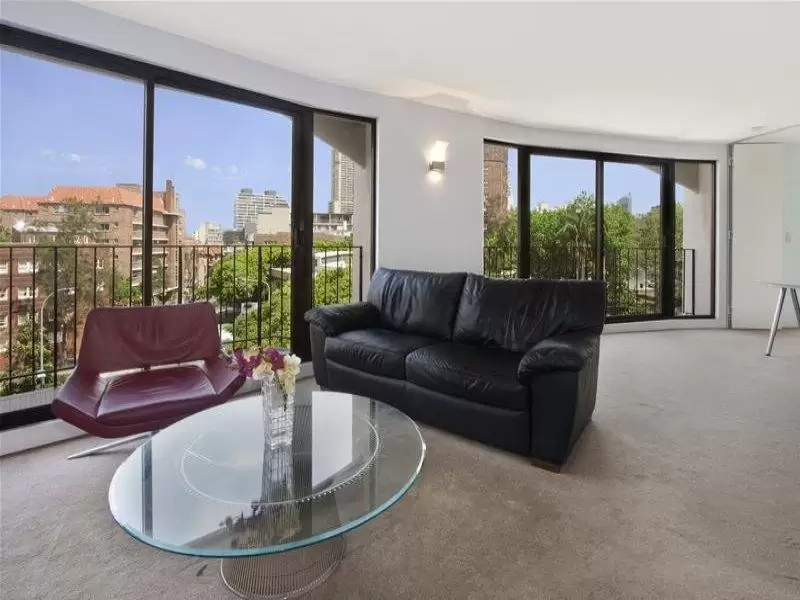 303/2 Elizabeth Bay Road, Elizabeth Bay Sold by Ballard Property - image 1