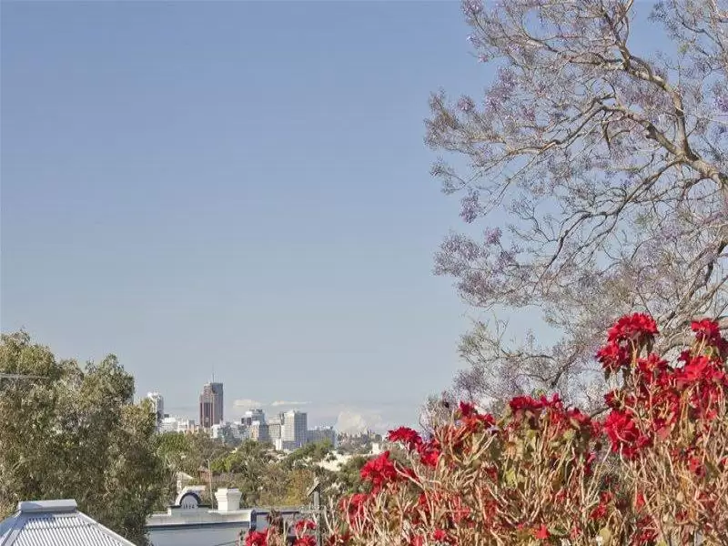 19 National Street, Rozelle Sold by Ballard Property - image 3